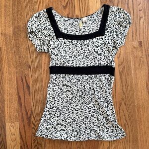 Anthropologie | Little Yellow Button | Black and Cream | Shirt Blouse | Size XS